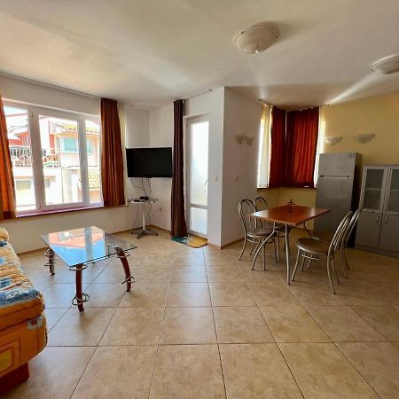 Private One-Bedroom Apartment With Balcony In Sozopol By Flat Mаnаger Екстериор снимка